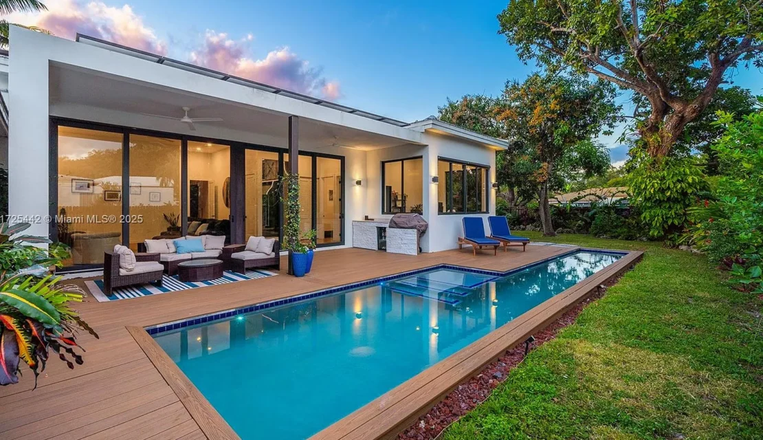 JUST SOLD $1,7M Listing Biscayne Park