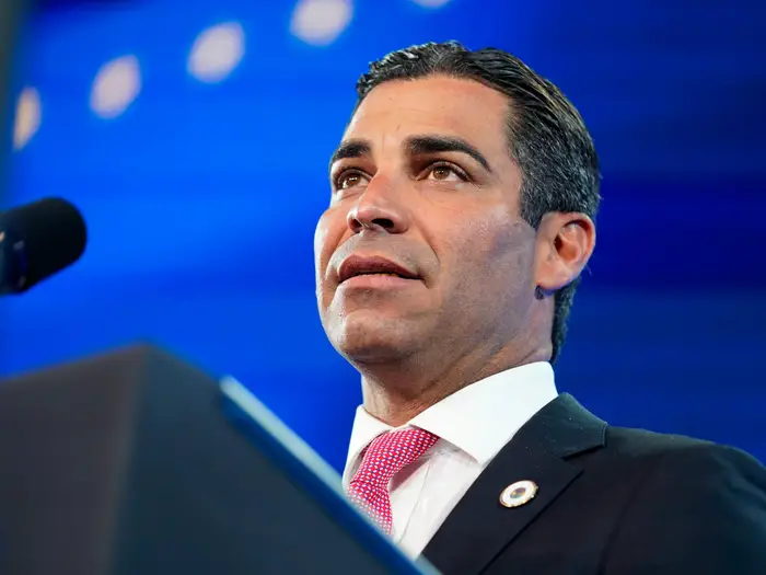 Mayor Suarez with “Blue State” Policies