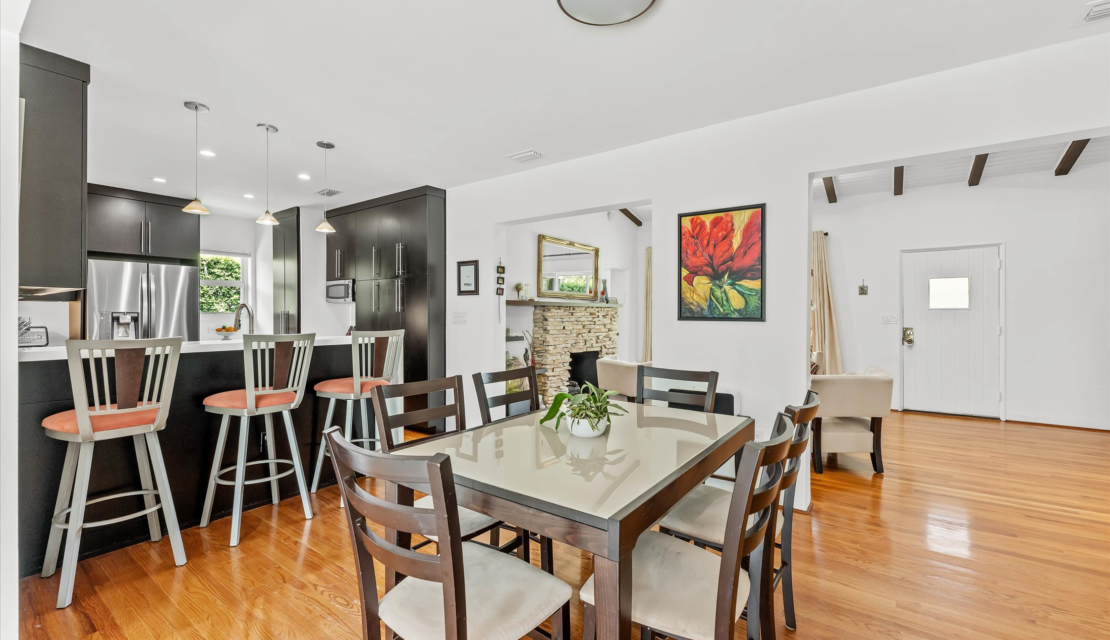 Buying Homes Near the Water 2025