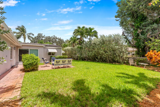 318 NE 105th St Miami Shores 22