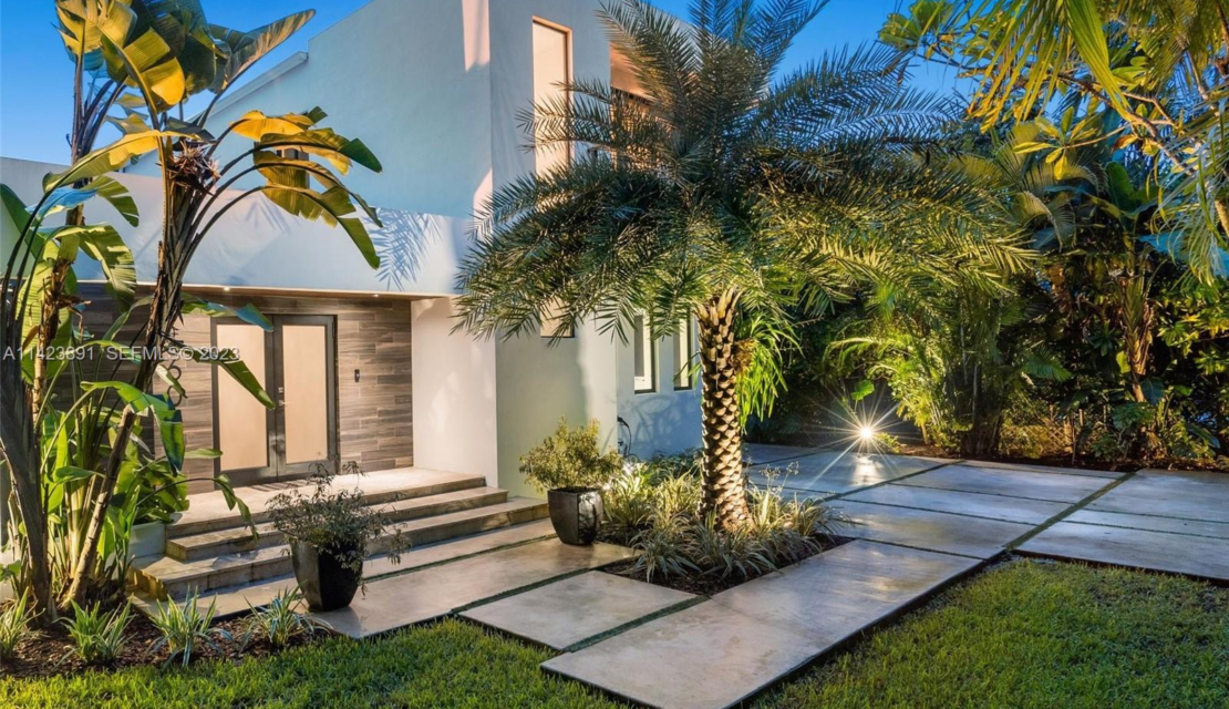 Signal Pause on Insurance Changes